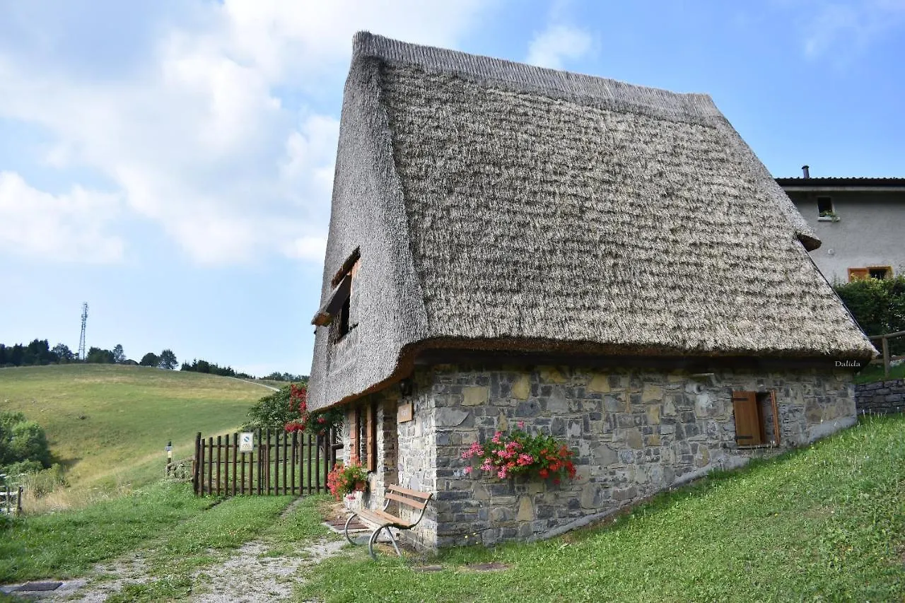 B&B Tulipano Crone 0*,  Italia